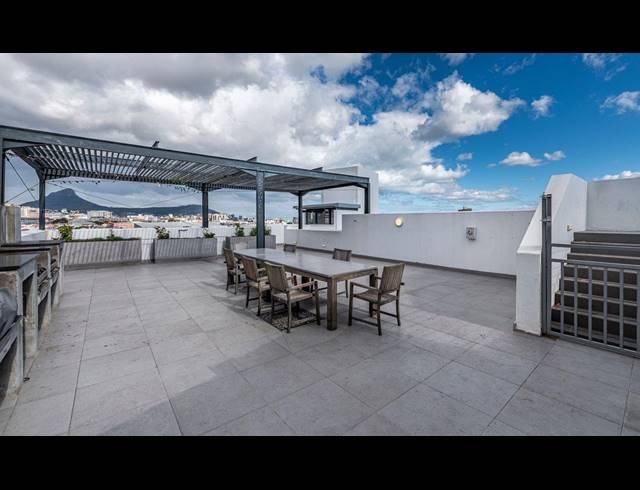 2 bed property to rent in OBSERVATORY